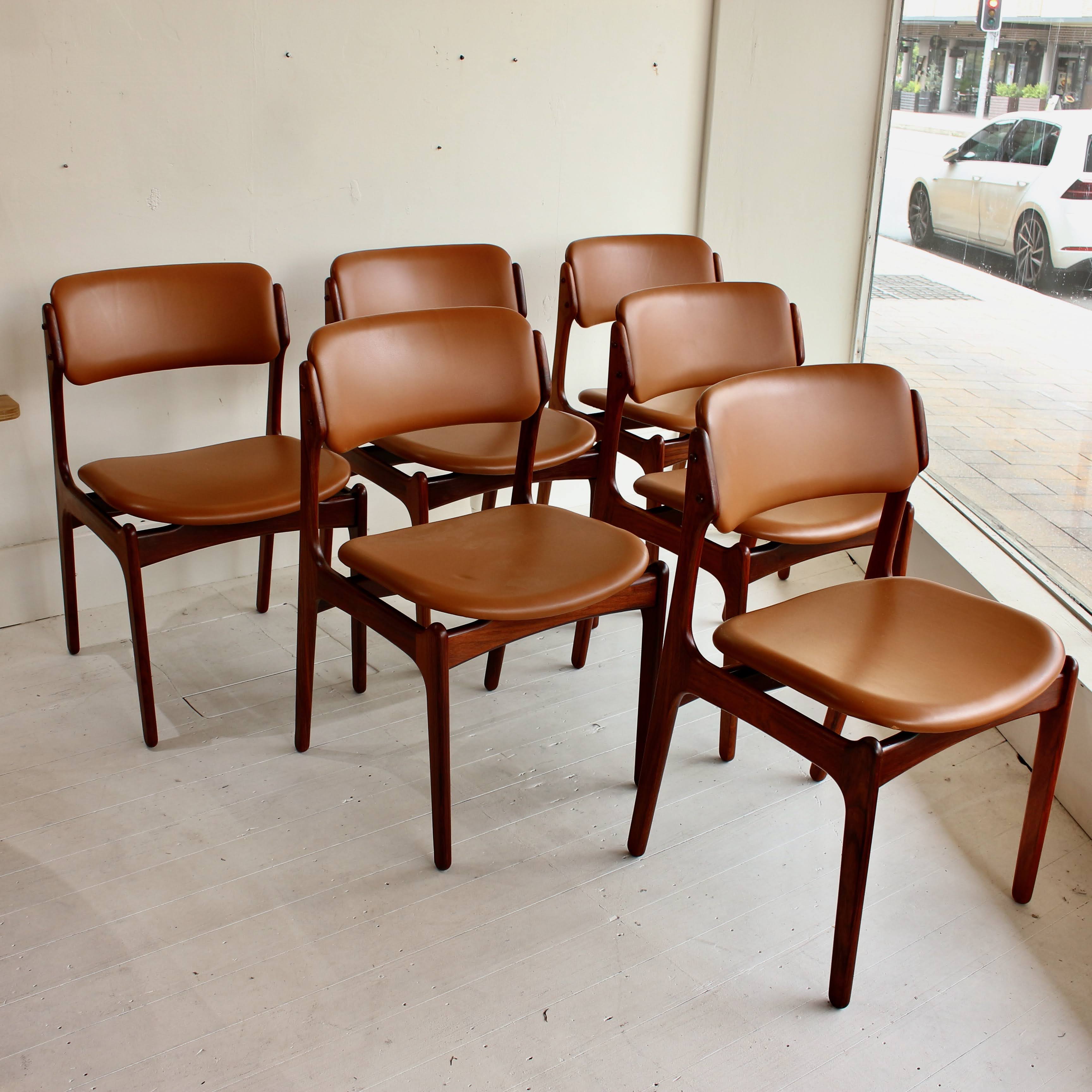 Erik Buch chairs Model 49 – Juliet's Balcony Erik Buch chairs Model 49 – Juliet's Balcony