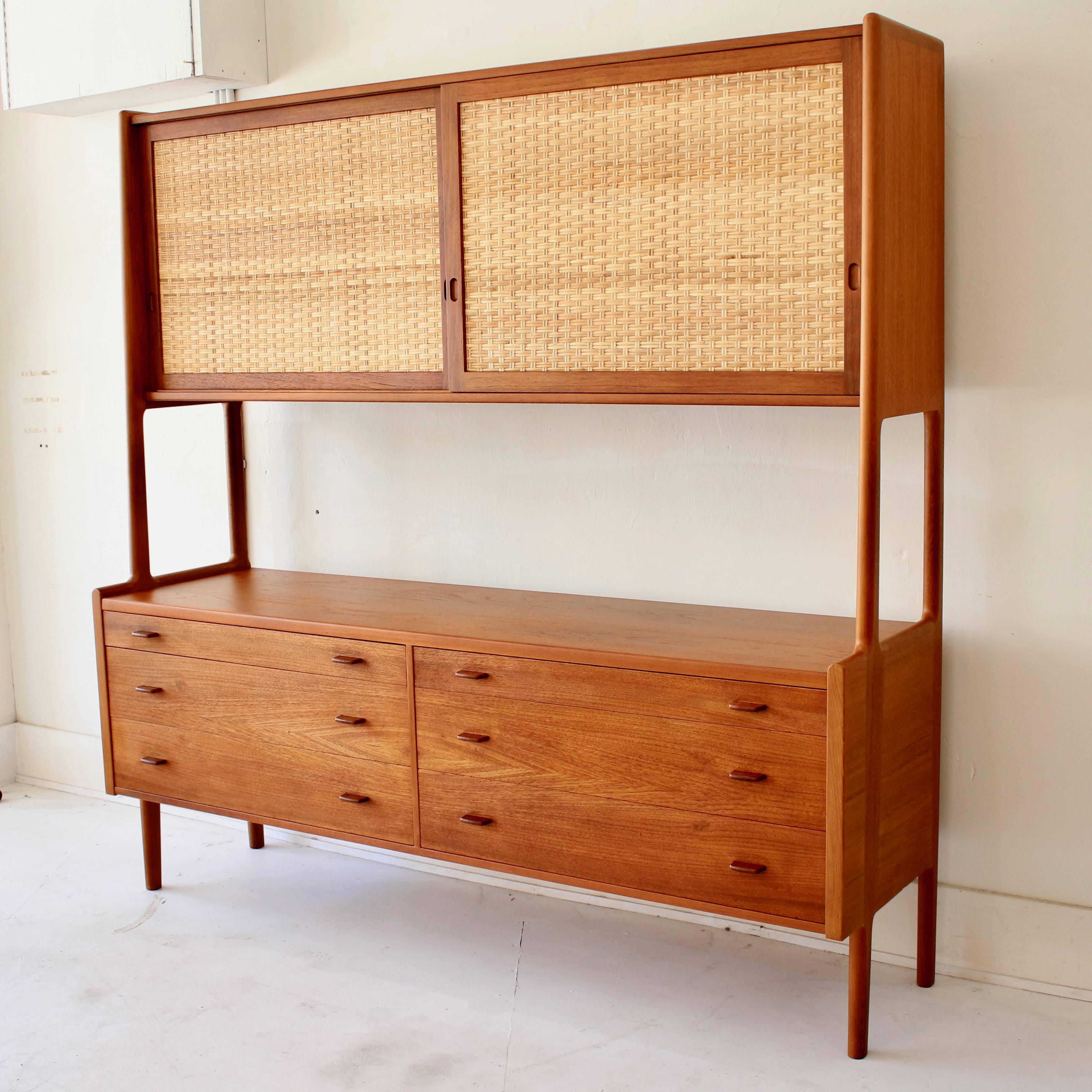 Hans Wegner RY20 Sideboard and Hutch – Juliet's Balcony