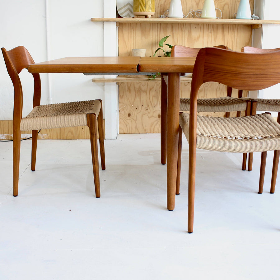 Niels Otto Møller 24A Dining Table