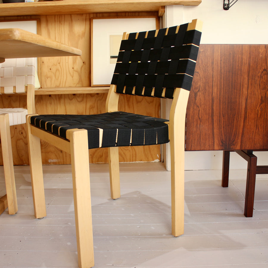 Alvar Aalto chairs Model 611