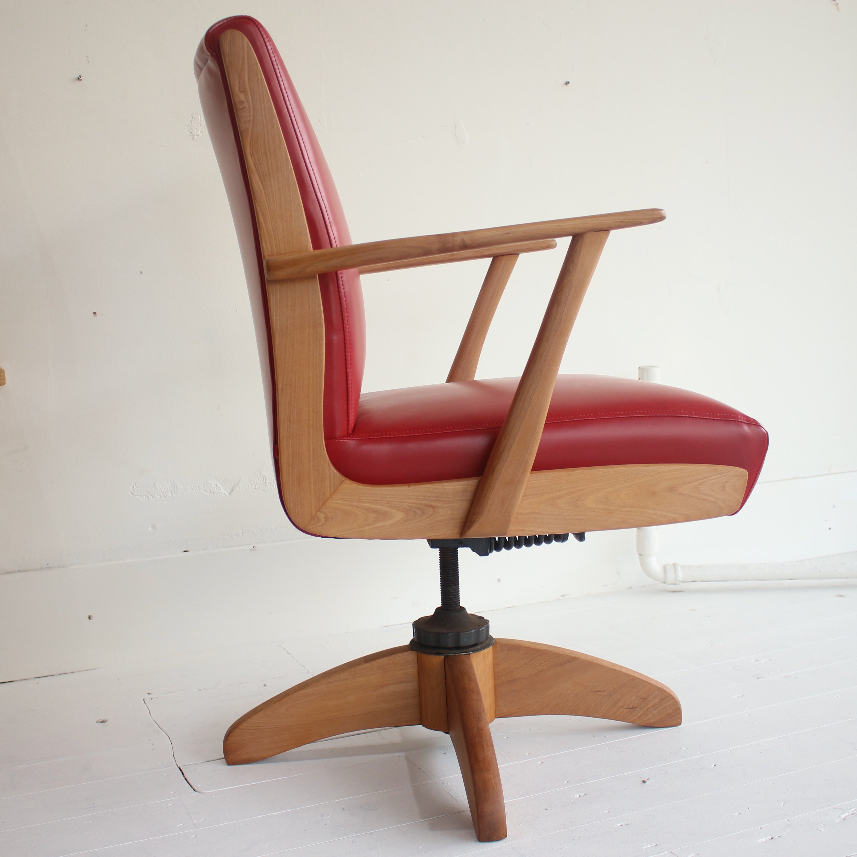 Australian mid century office chair – Juliet's Balcony