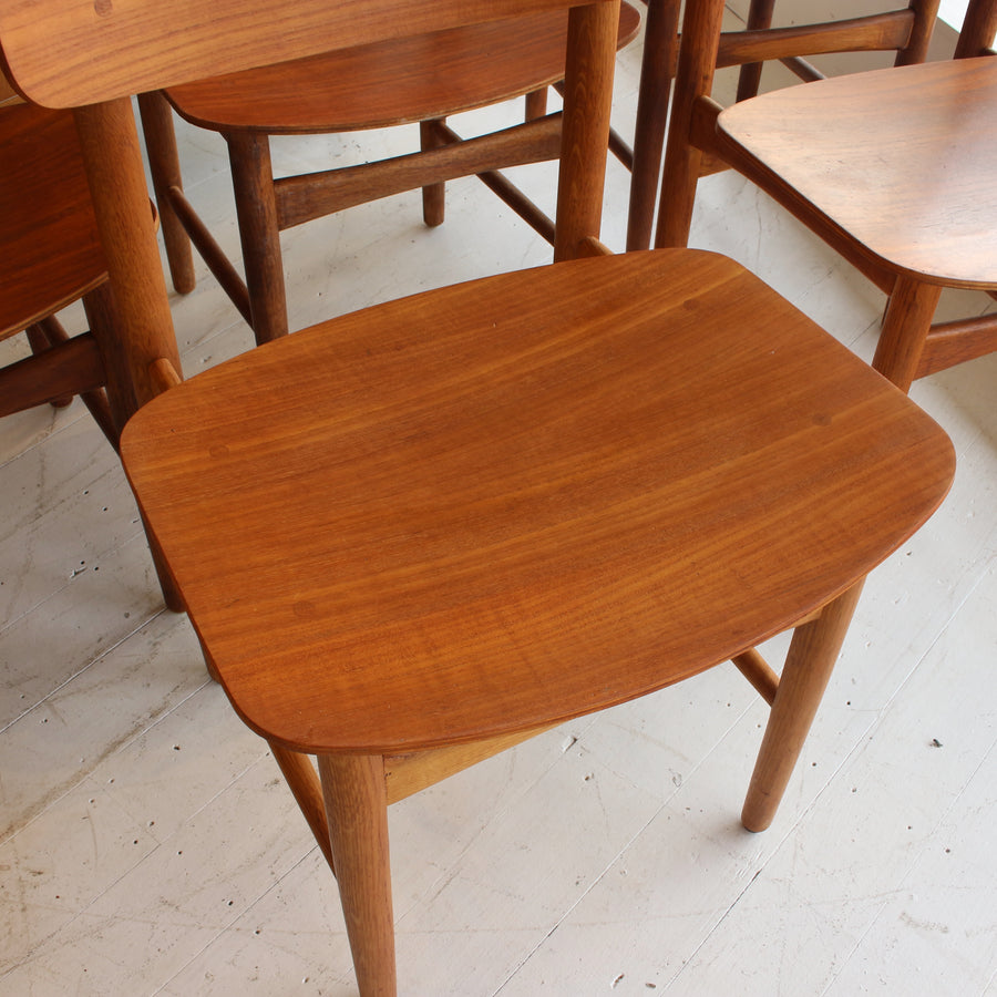 Børge Mogensen Danish teak and oak chairs model 122.