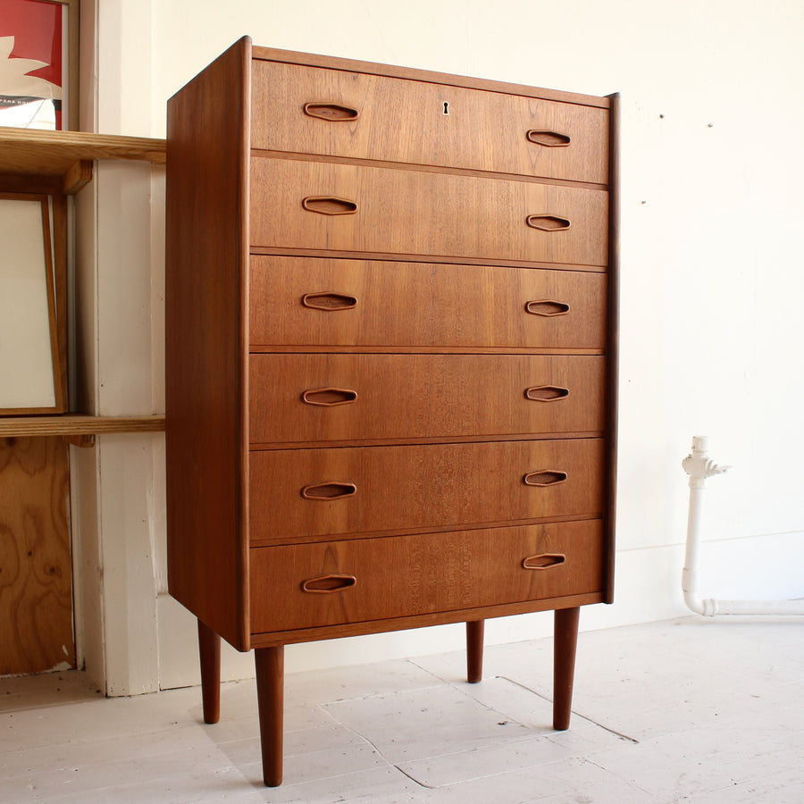 Danish mid century chest of drawers ref 10047