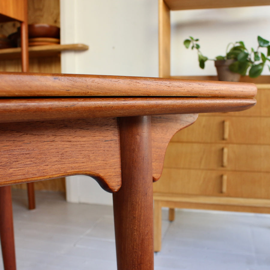 Danish teak dining table by Alfred Christiansen