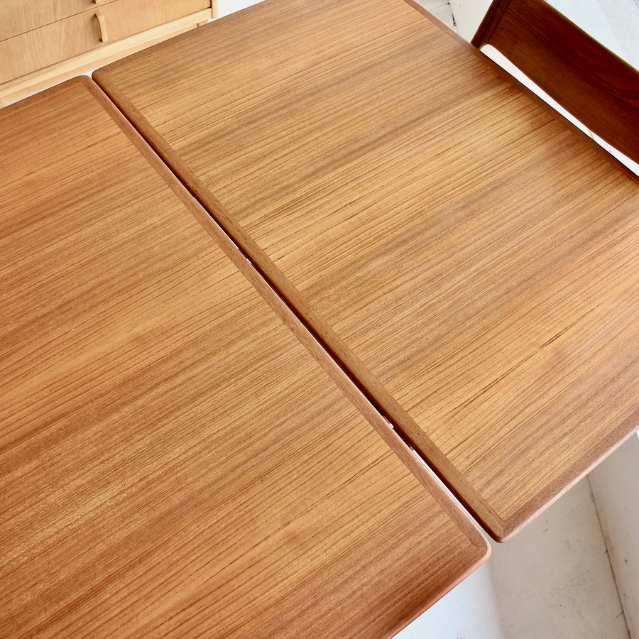 Danish teak dining table by Alfred Christiansen