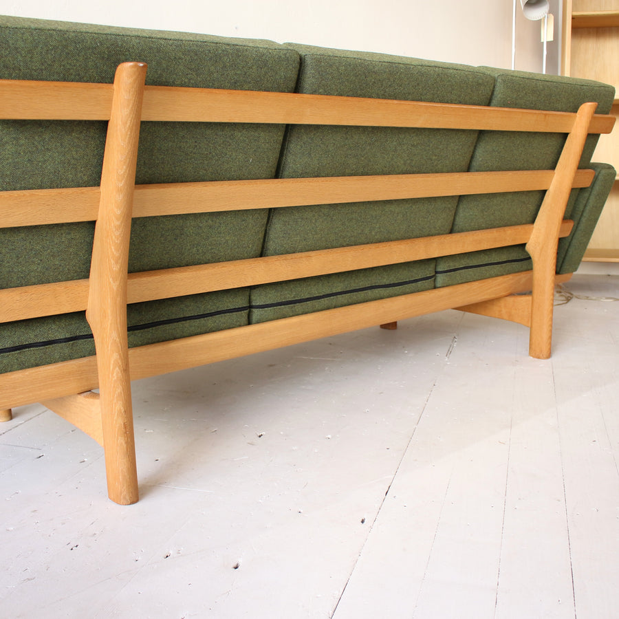 Hans J. Wegner Ge236/3 sofa