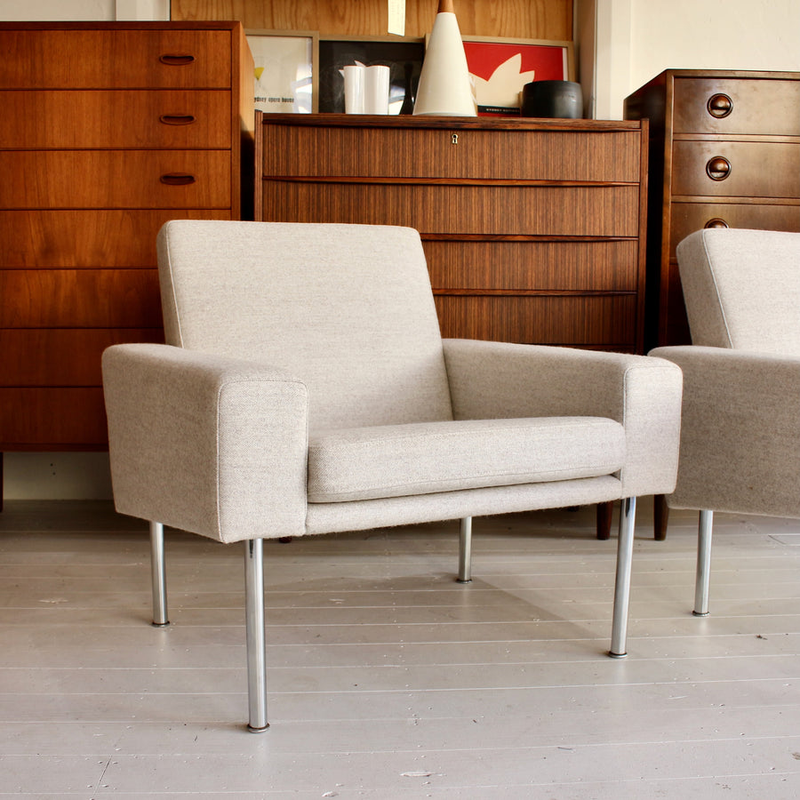 Hans J Wegner armchairs model AP34U