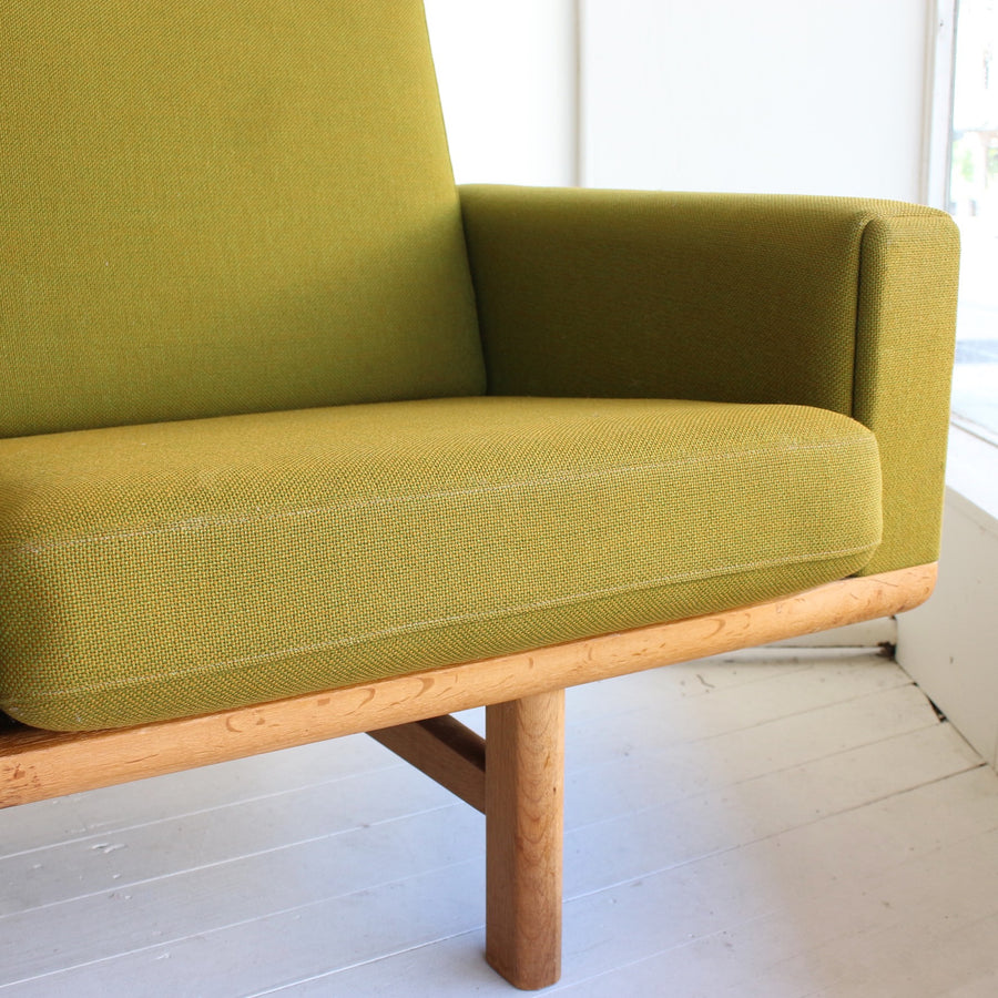 Hans Wegner sofa lounge GE 236/3