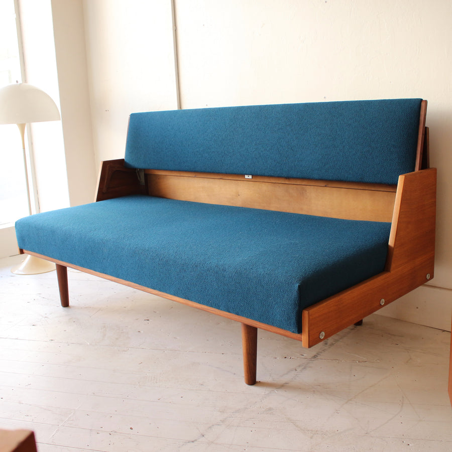 Hans J. Wegner GE6 teak daybed