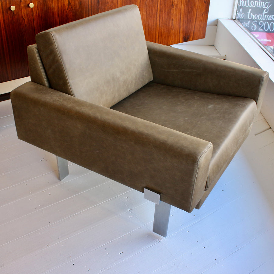 Jørgen Høj Niels Vitsœ armchair