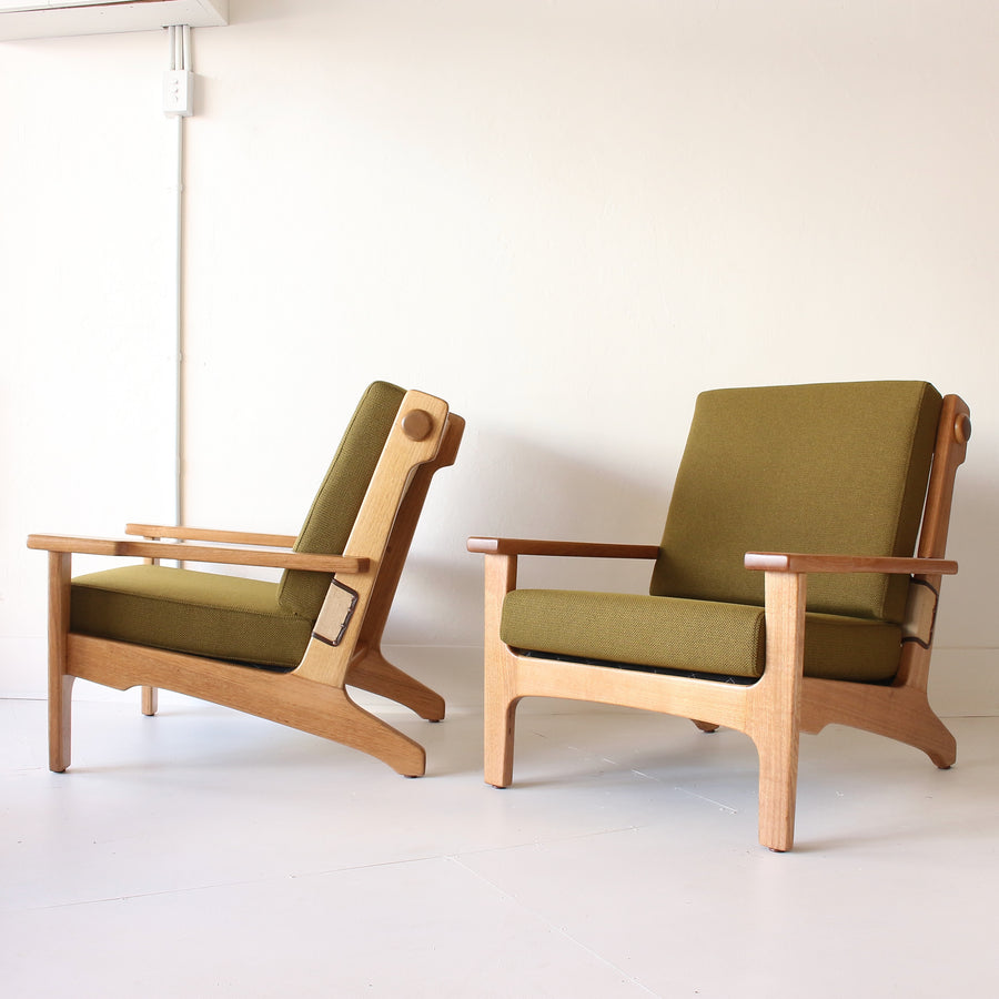 Pair Tessa T5 armchairs