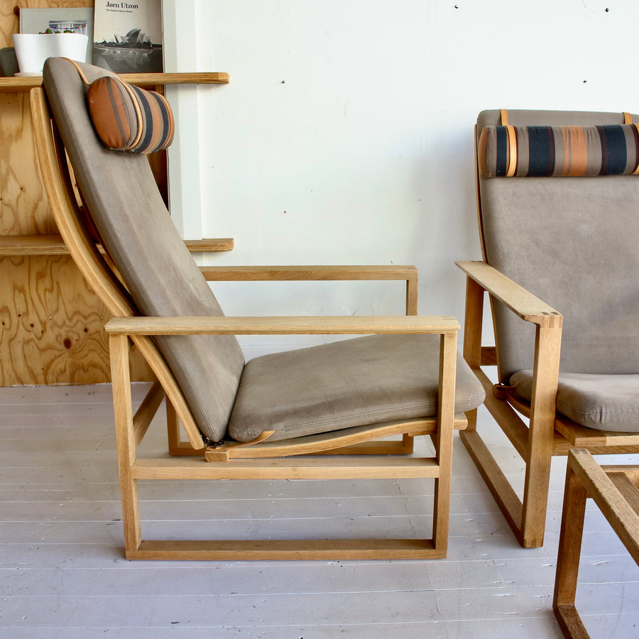 Borge Mogensen 'Sled' Armchairs and Footstool