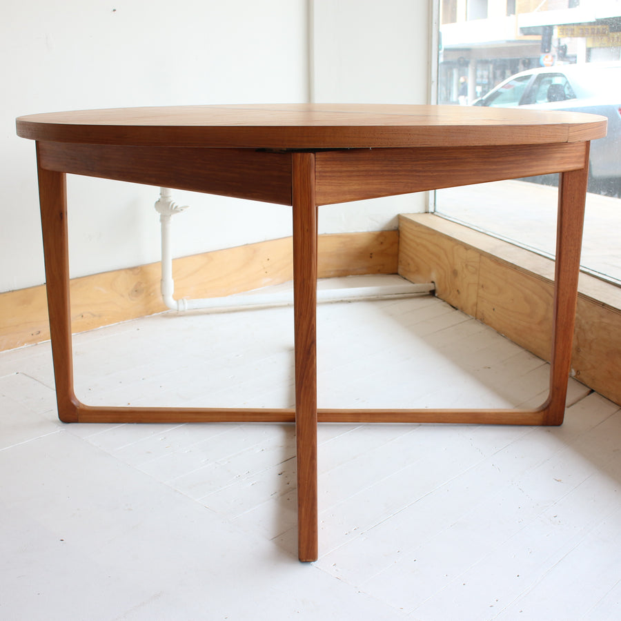 Gerald Easden Round Dining Table