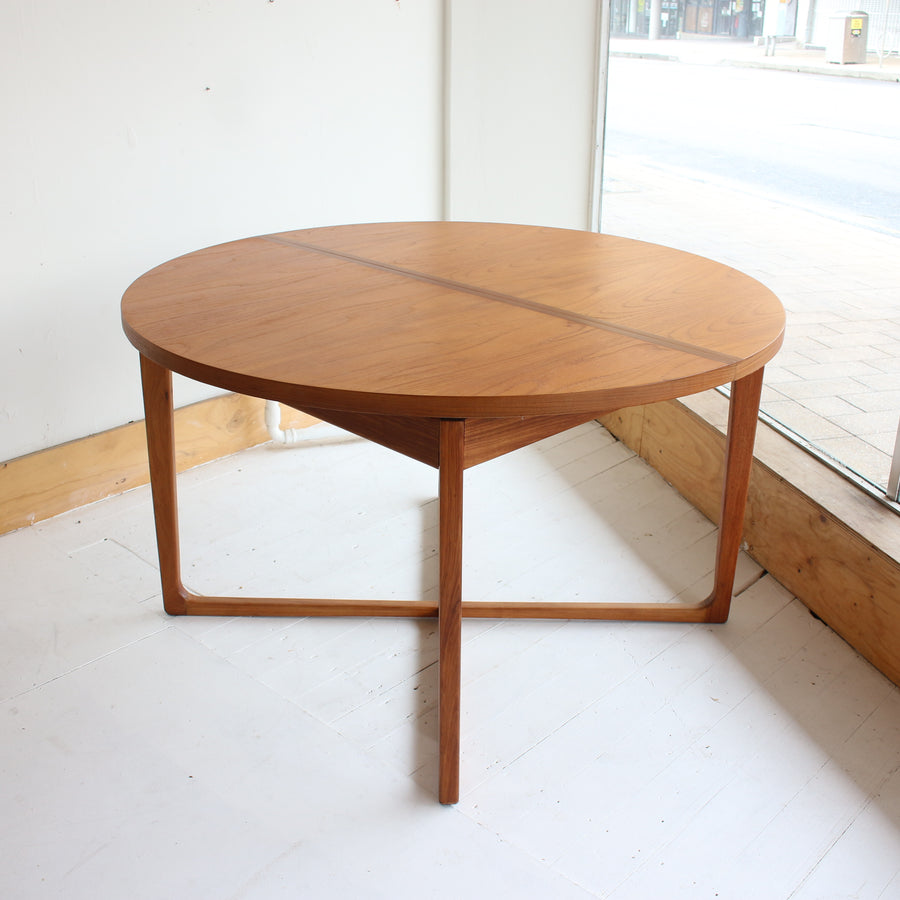 Gerald Easden Round Dining Table