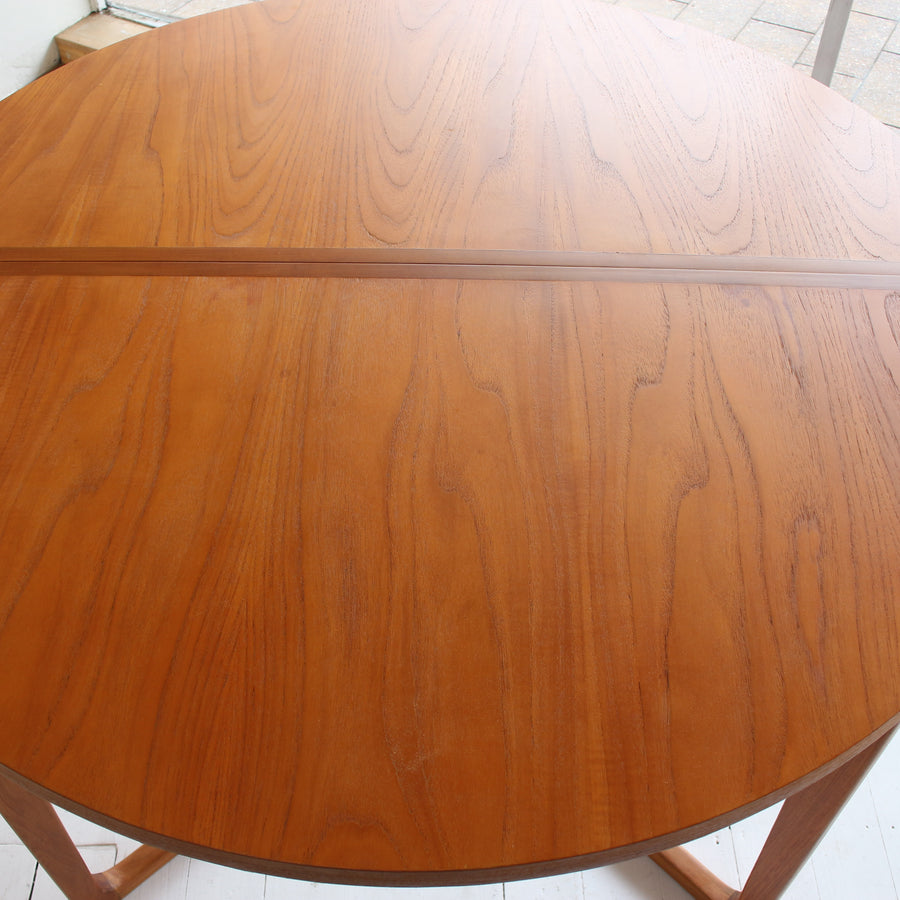 Gerald Easden Round Dining Table