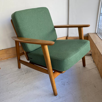 Hans J. Wegner GE233 Armchair