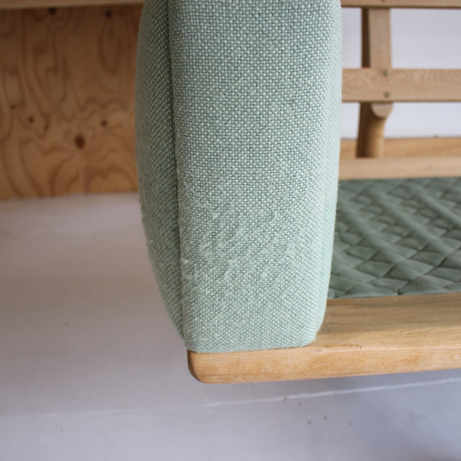 Hans J. Wegner GE236/3 Sofa
