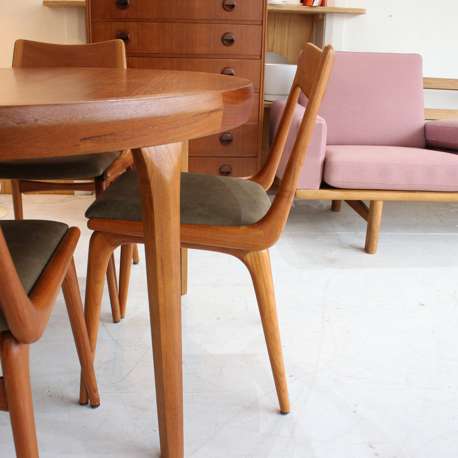 IB Kofod Larsen Dining Table