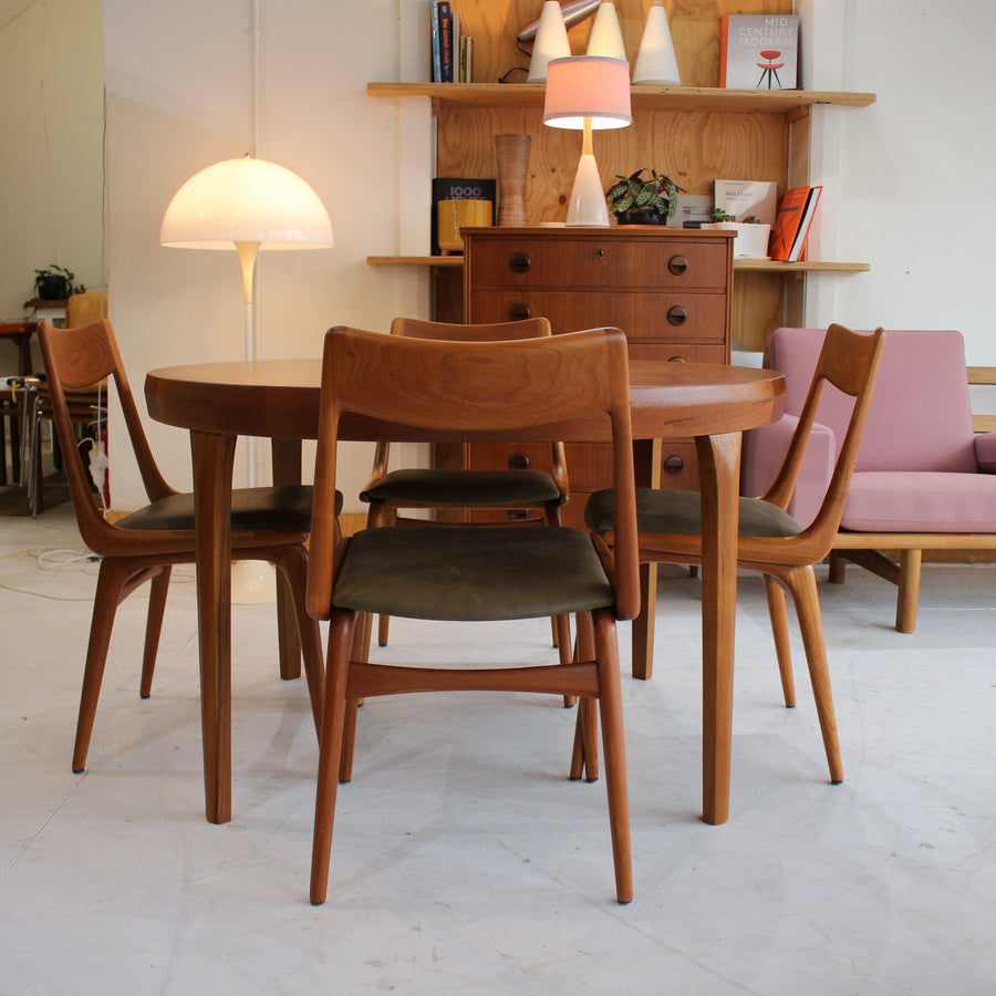 IB Kofod Larsen Dining Table