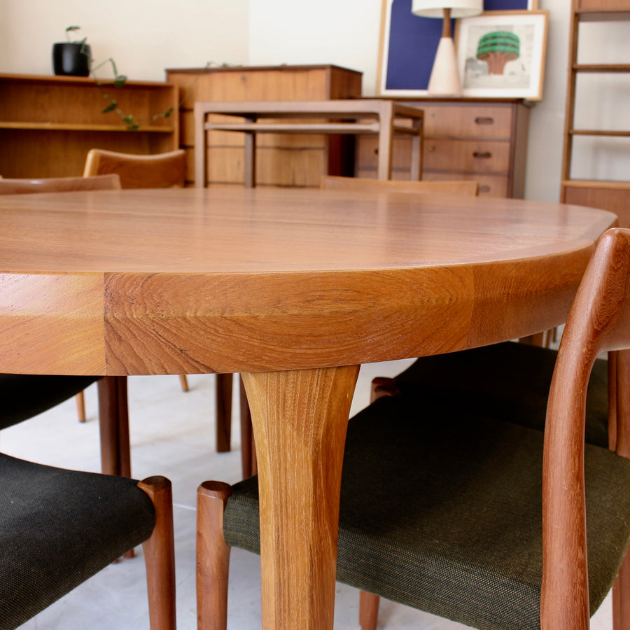 IB Kofod Larsen Dining Table