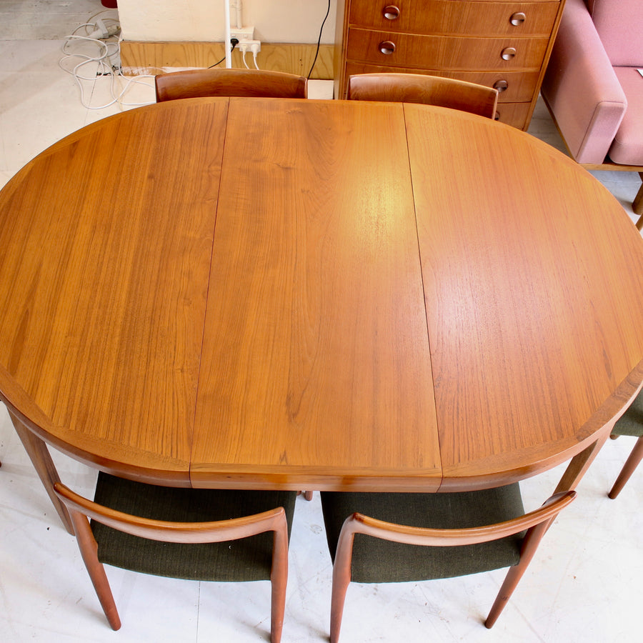 IB Kofod Larsen Dining Table