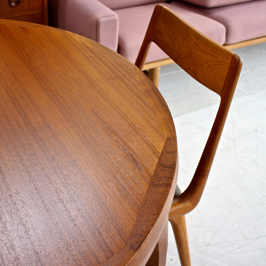 IB Kofod Larsen Dining Table