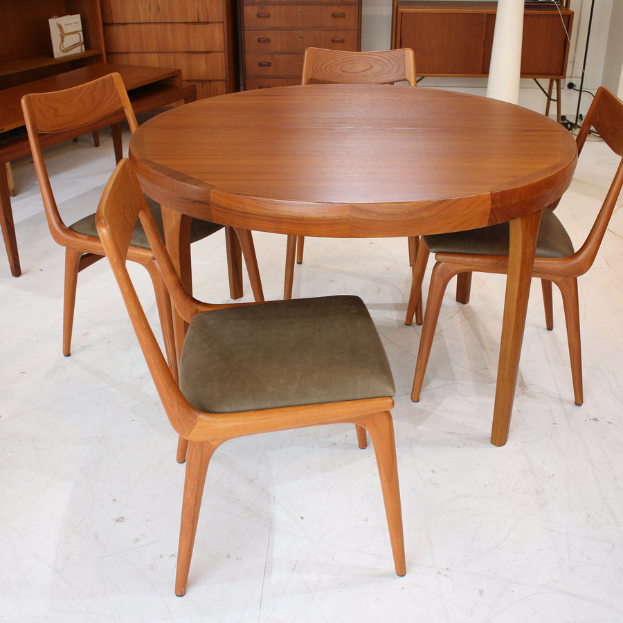 IB Kofod Larsen Dining Table