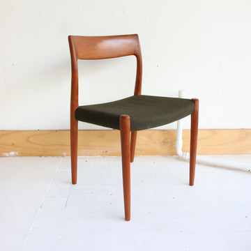 Niels Otto Møller 77 Dining Chairs